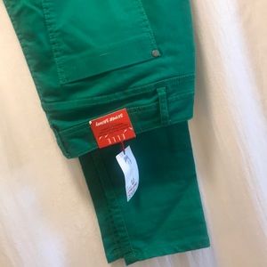 Elle beautiful green NWT super skinny jeans sz 14R